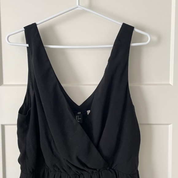 H&M Crossover Dress - Picture 3 of 6